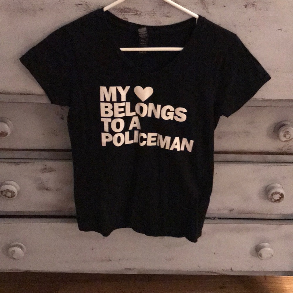 Heart belongs to a policeman shirt